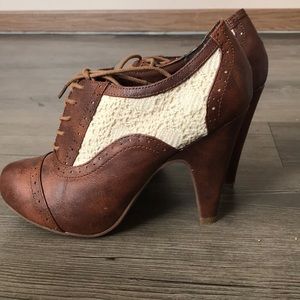 Vintage style heels
